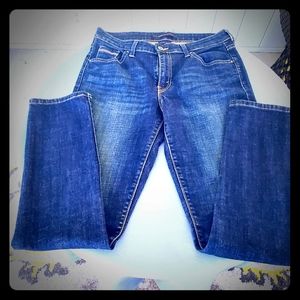 Levi's Mid Rise Skinny jeans